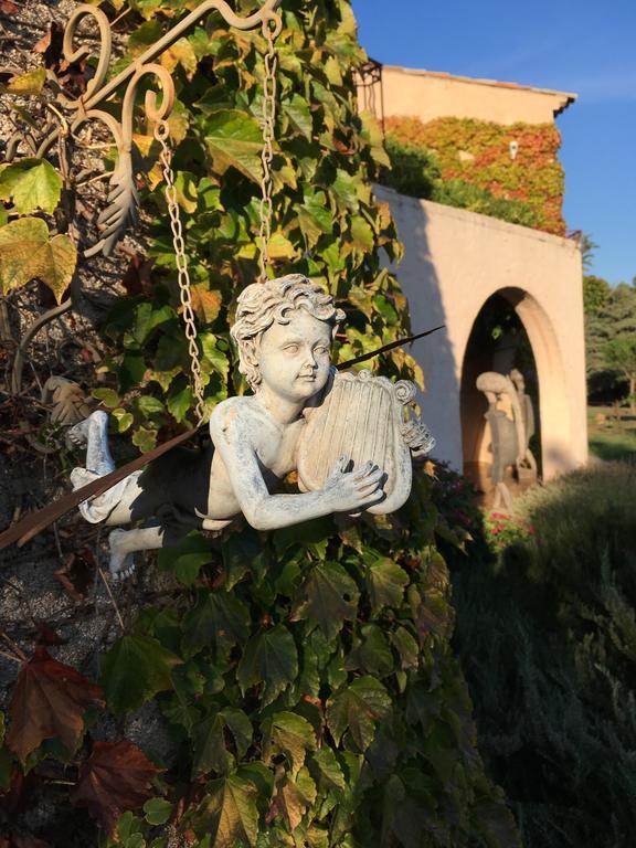 Bed and breakfast Mercedes 300 M De La La Londe-les-Maures
